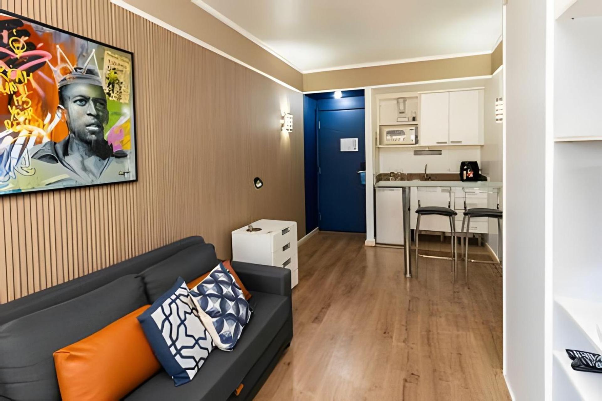 Staybridge Cond. Flats *