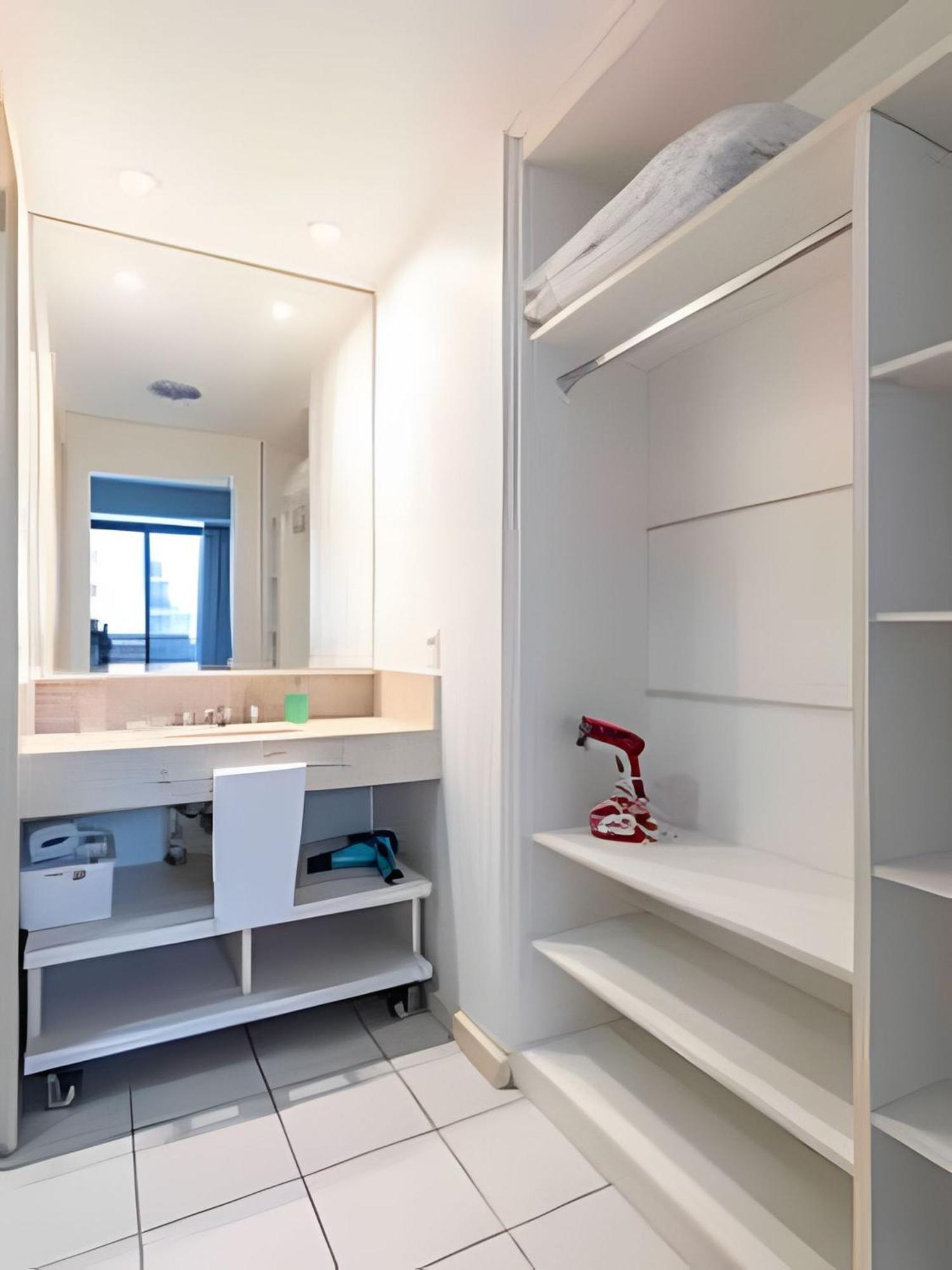 Apartment Staybridge Cond. Flats