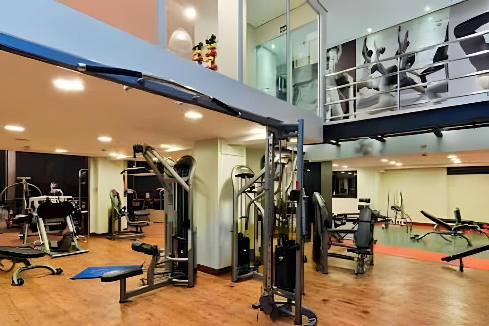 Staybridge Cond. Flats Apartment *