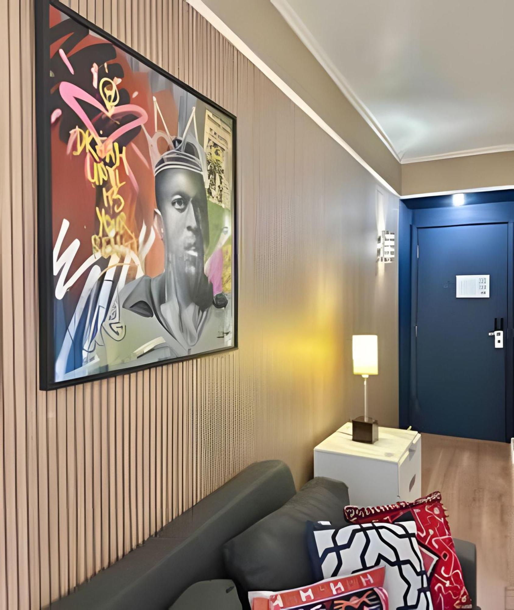 Apartment Staybridge Cond. Flats