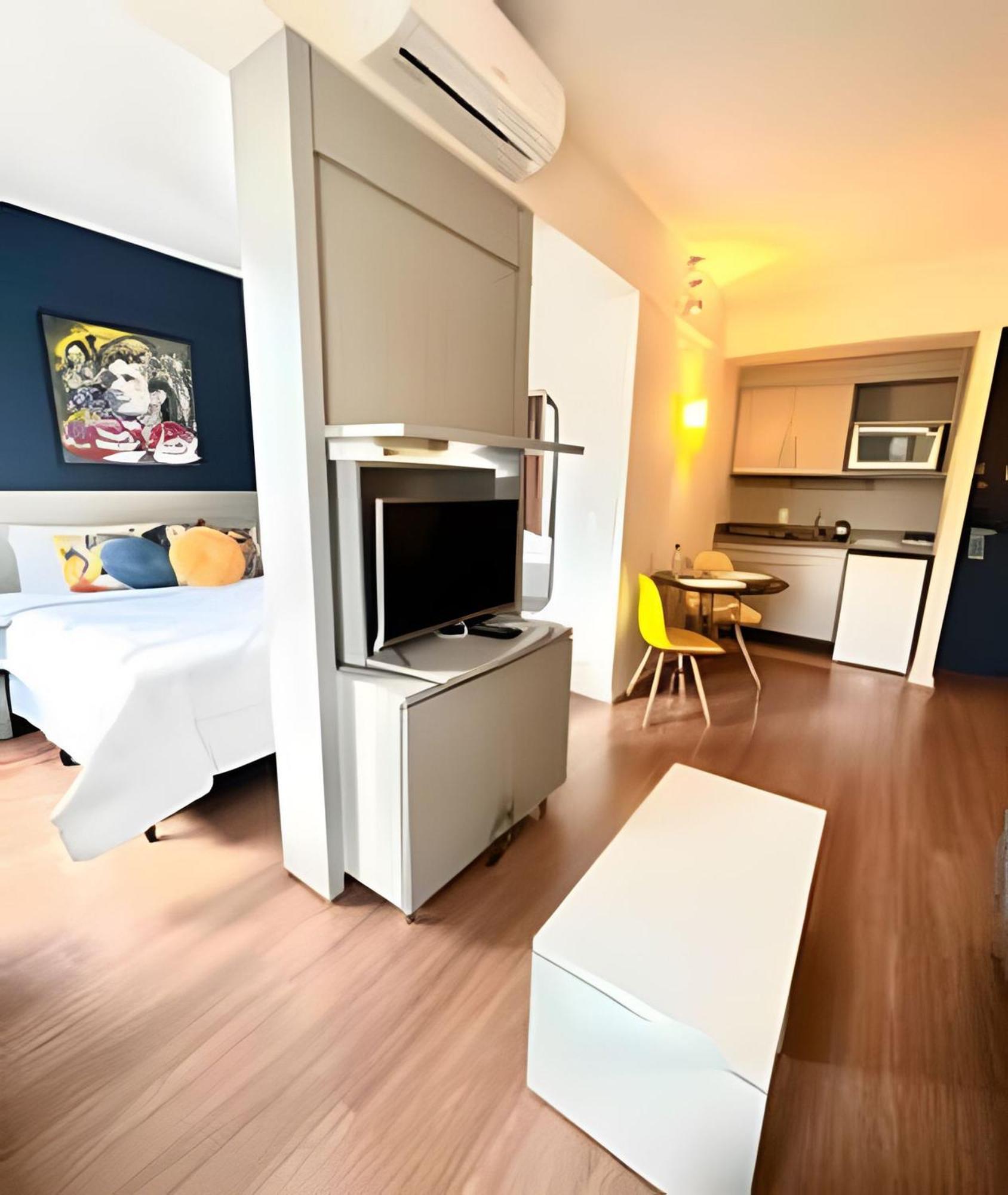 Staybridge Cond. Flats