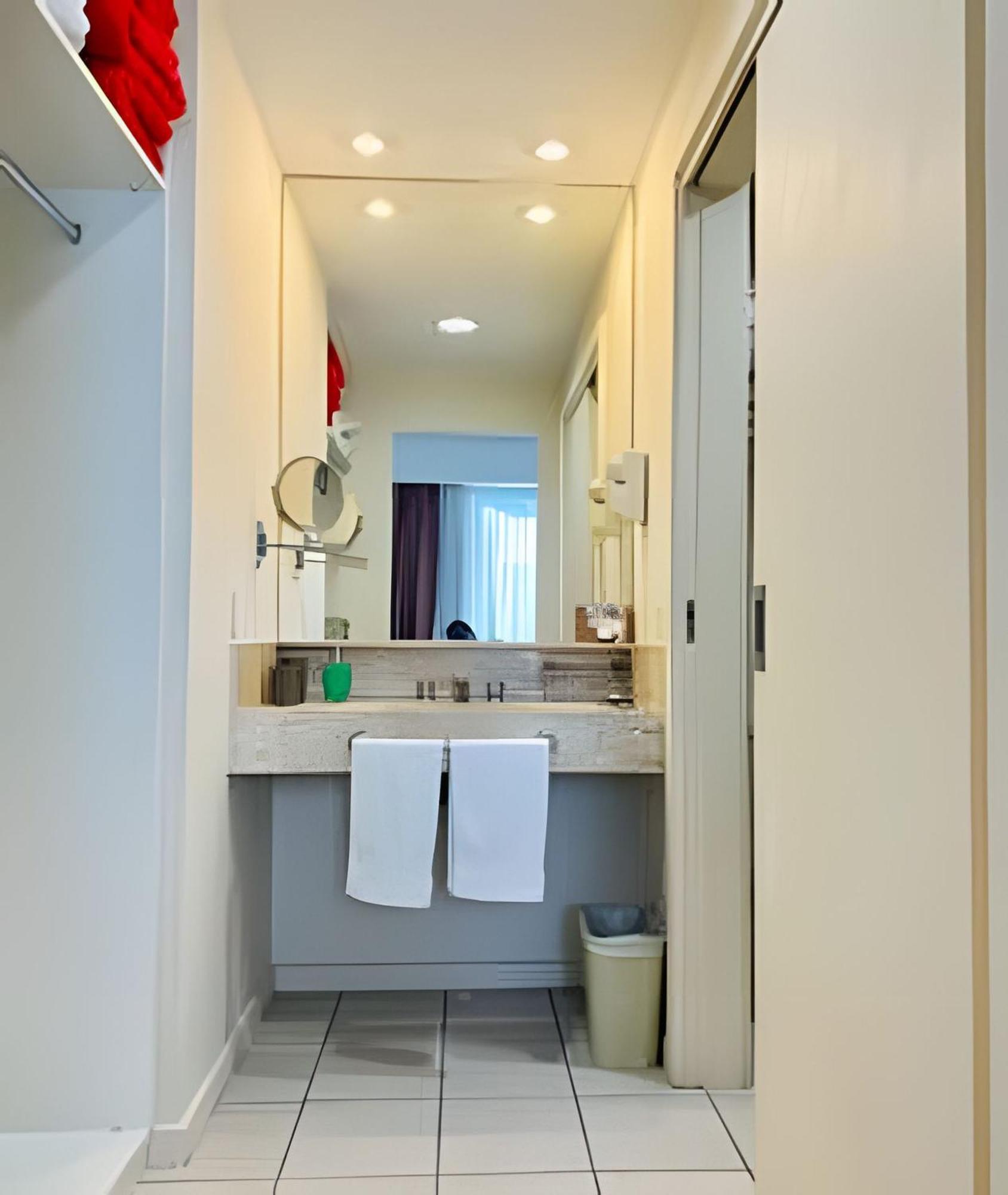 Apartment Staybridge Cond. Flats